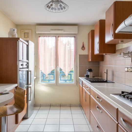  Annonces CALUIRE : Apartment | MEYZIEU (69330) | 74 m2 | 259 000 € 