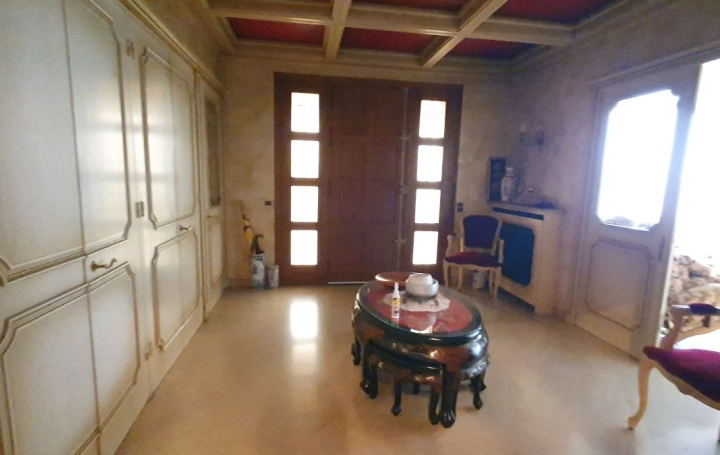  Annonces CALUIRE House | CHAMPAGNE-AU-MONT-D'OR (69410) | 285 m2 | 900 000 € 