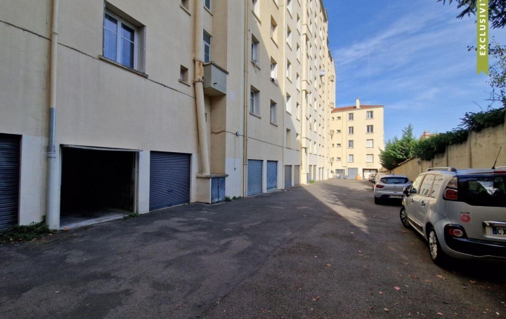 Annonces CALUIRE Garage / Parking | LYON (69003) | 10 m2 | 16 000 € 