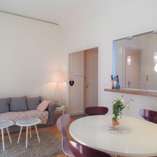  Annonces CALUIRE : Appartement | LYON (69002) | 45 m2 | 1 300 € 