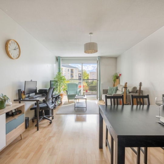  Annonces CALUIRE : Apartment | LYON (69008) | 70 m2 | 270 000 € 