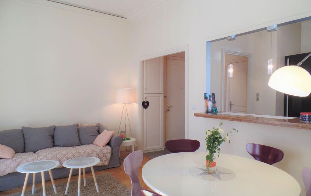 Annonces CALUIRE : Appartement | LYON (69002) | 45 m2 | 1 300 € 