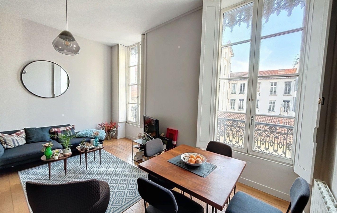 Annonces CALUIRE : Apartment | LYON (69002) | 33 m2 | 245 000 € 