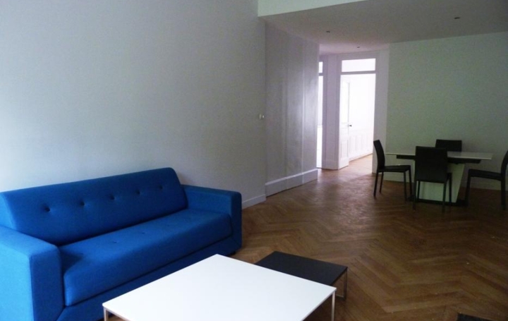 Annonces CALUIRE : Appartement | LYON (69003) | 71 m2 | 1 324 € 